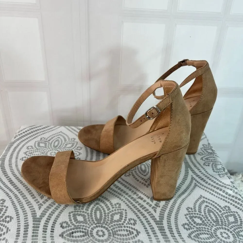 A New Day Tan Ema High Block Heel Square Toe Suede Ankle Strap Sandals Size 10